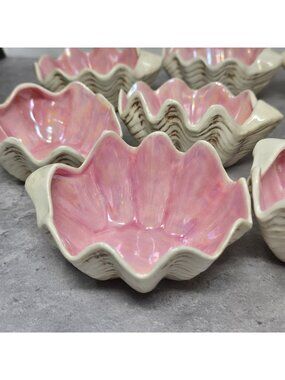 1960s Atlantic Mold Pink Opalescent Clam Dishes Serving Bowls Set Of 8